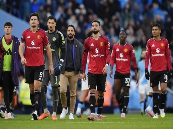 Tin BĐ: Man United công bố doanh thu kỷ lục