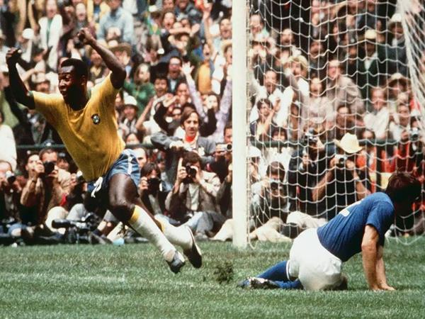 Pele – Vua bóng đá Brazil