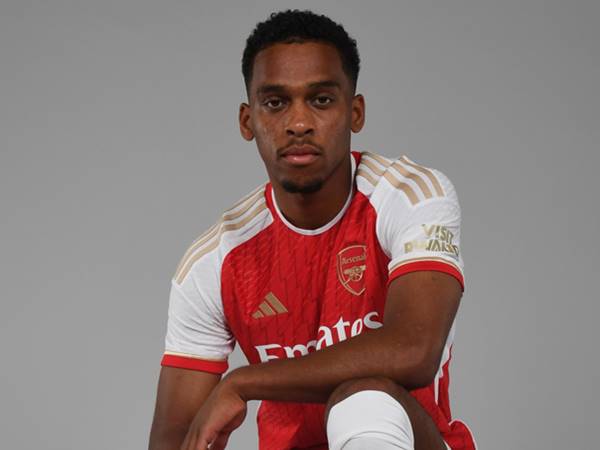 Tin Arsenal 10/10: Jurrien Timber sắp ký hợp đồng mới