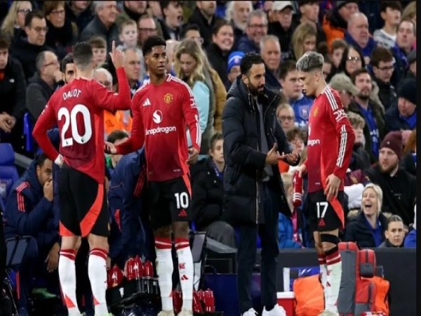 Tin MU: Rashford hồi sinh ở Barca, Hojlund mỉa mai MU