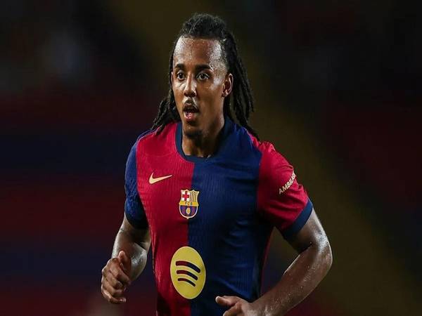 Tin Barcelona: Barca lên kế hoạch đẩy Jules Kounde ra đi